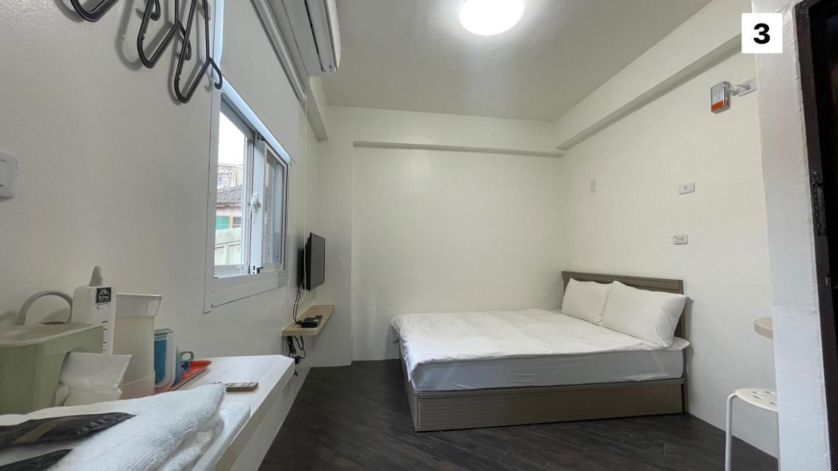 Fundi Hotel Тайнан Екстериор снимка