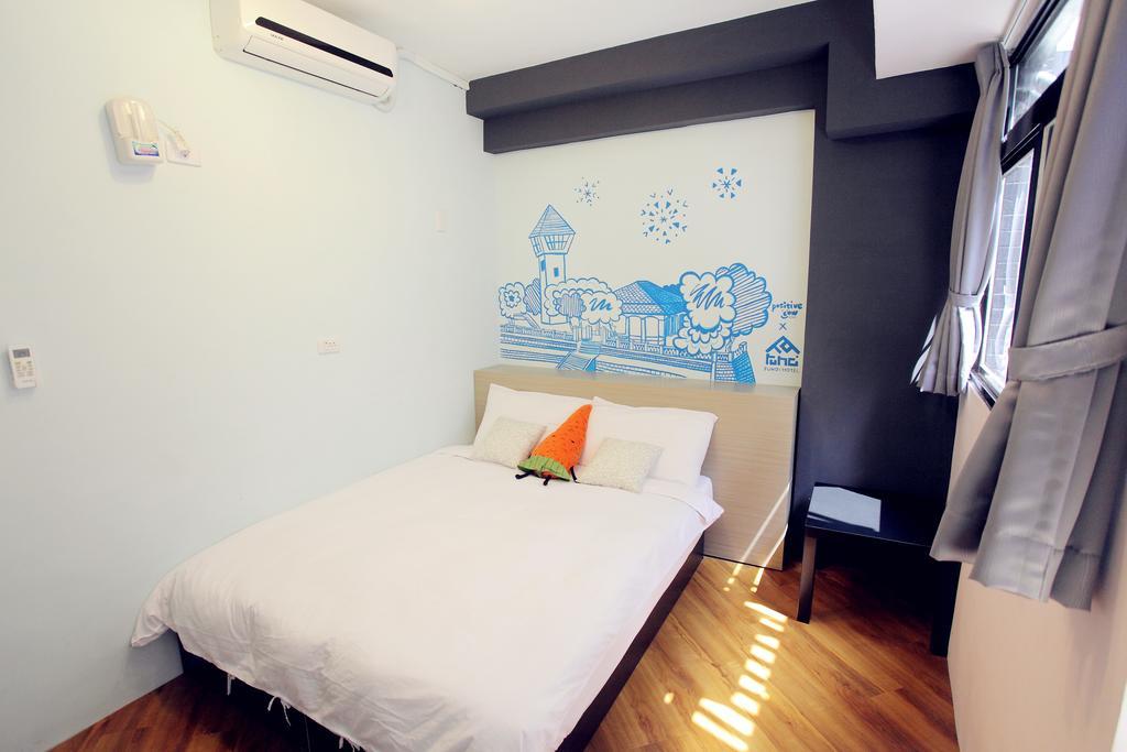 Fundi Hotel Тайнан Екстериор снимка